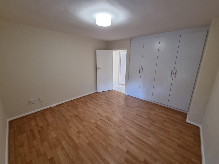 3 Bedroom Property for Sale in Vredehoek Western Cape